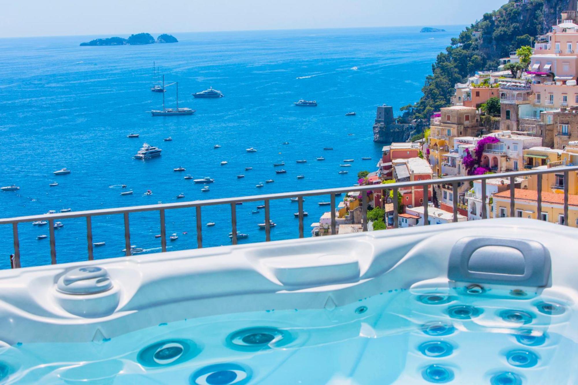 Amore Rentals - Casa Volte Alte Positano Bagian luar foto